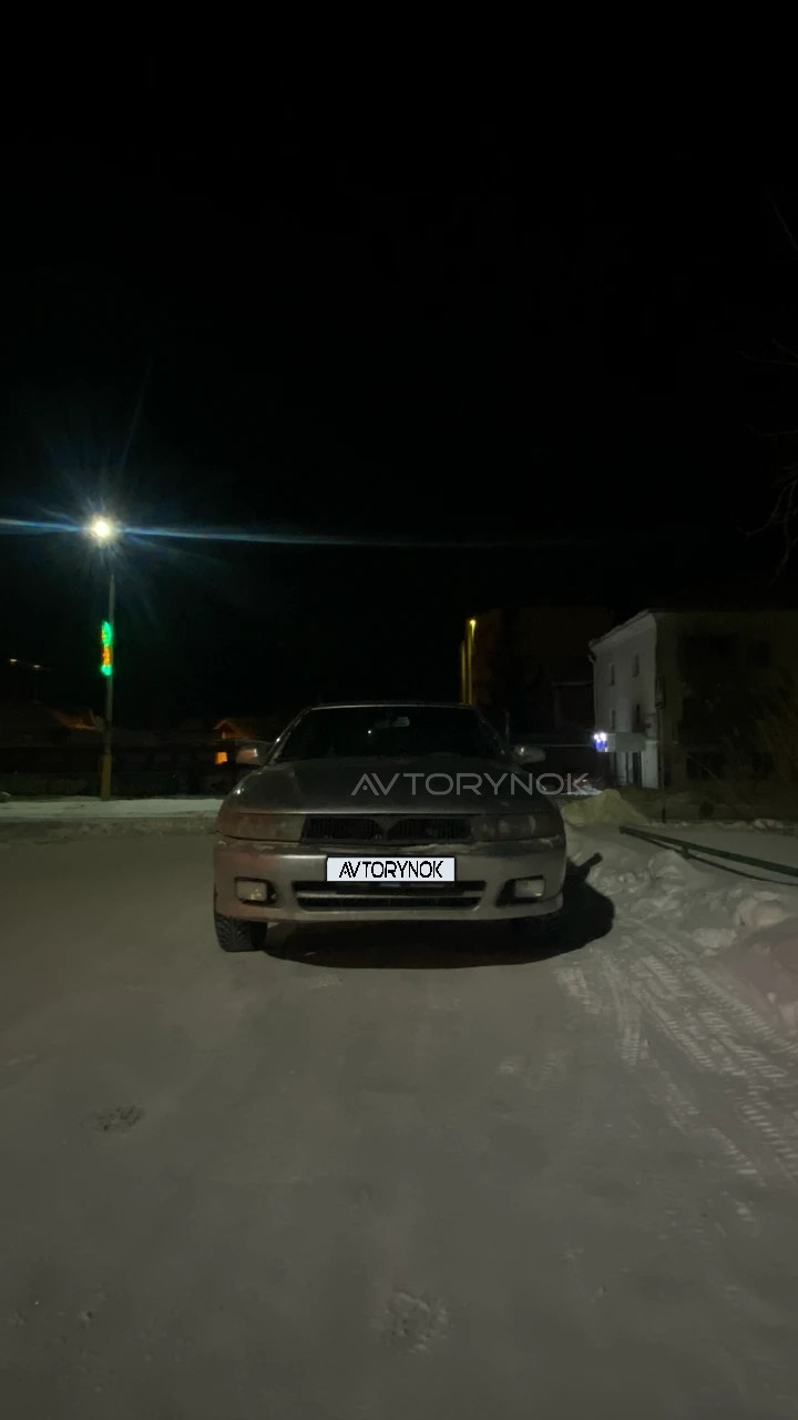 Mazda 323, 1995