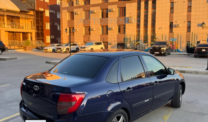ВАЗ (Lada) Granta 2012 года
