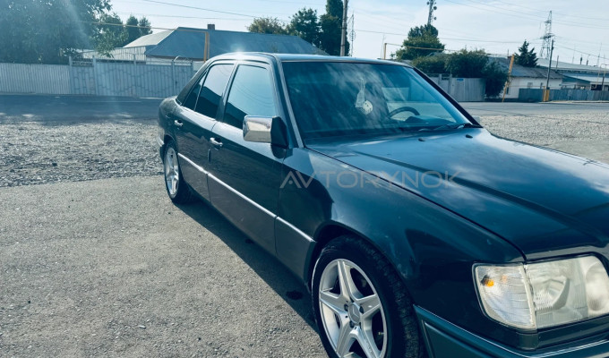 Mercedes-Benz E-Класс 1994 года