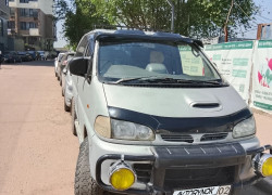 Mitsubishi Delica 1996 года