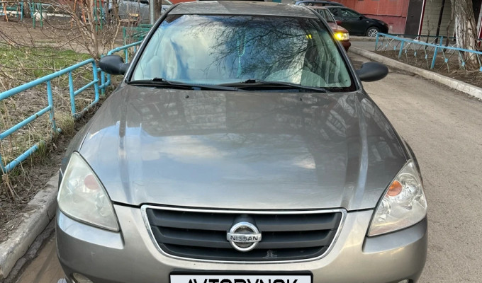 Nissan Altima 2002 года