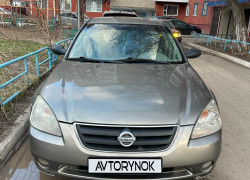 Nissan Altima 2002 года
