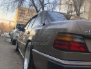 Mercedes-Benz E-Класс 1989 года