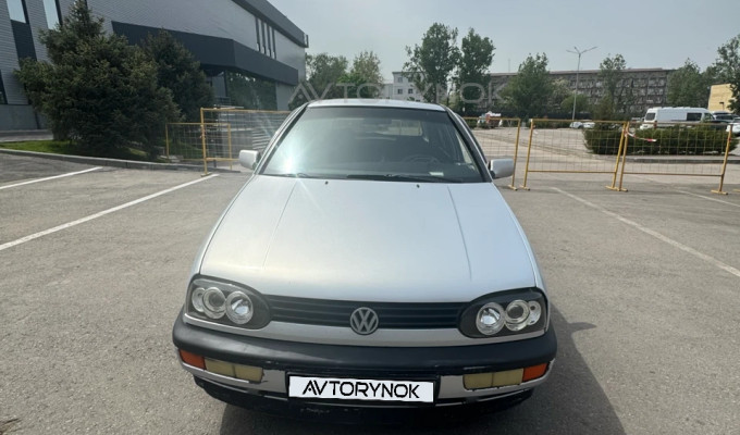 Volkswagen Golf 1995 года