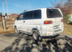 Mitsubishi Delica 1996 года