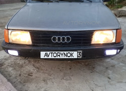 Audi 100 1988 года