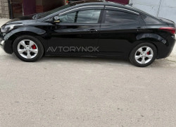 Hyundai Elantra 2012 года