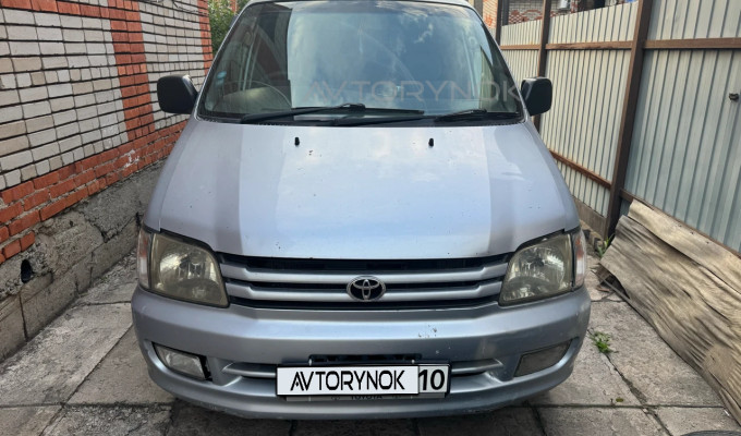 Toyota Town Ace Noah 1998 года