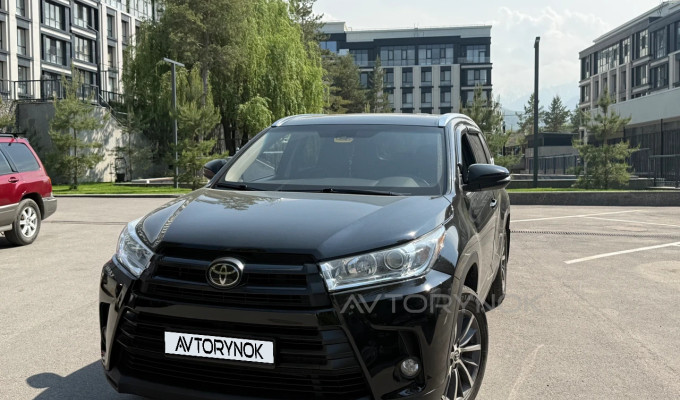 Toyota Highlander 2019 года