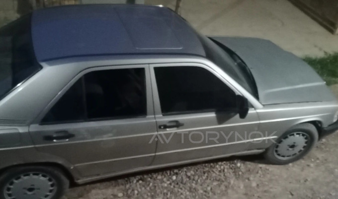 Mercedes-Benz 190 1990 года