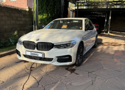 BMW 5 серия 2017 года