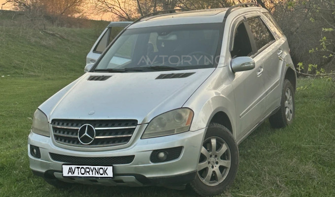 Mercedes-Benz ML-Класс 2006 года