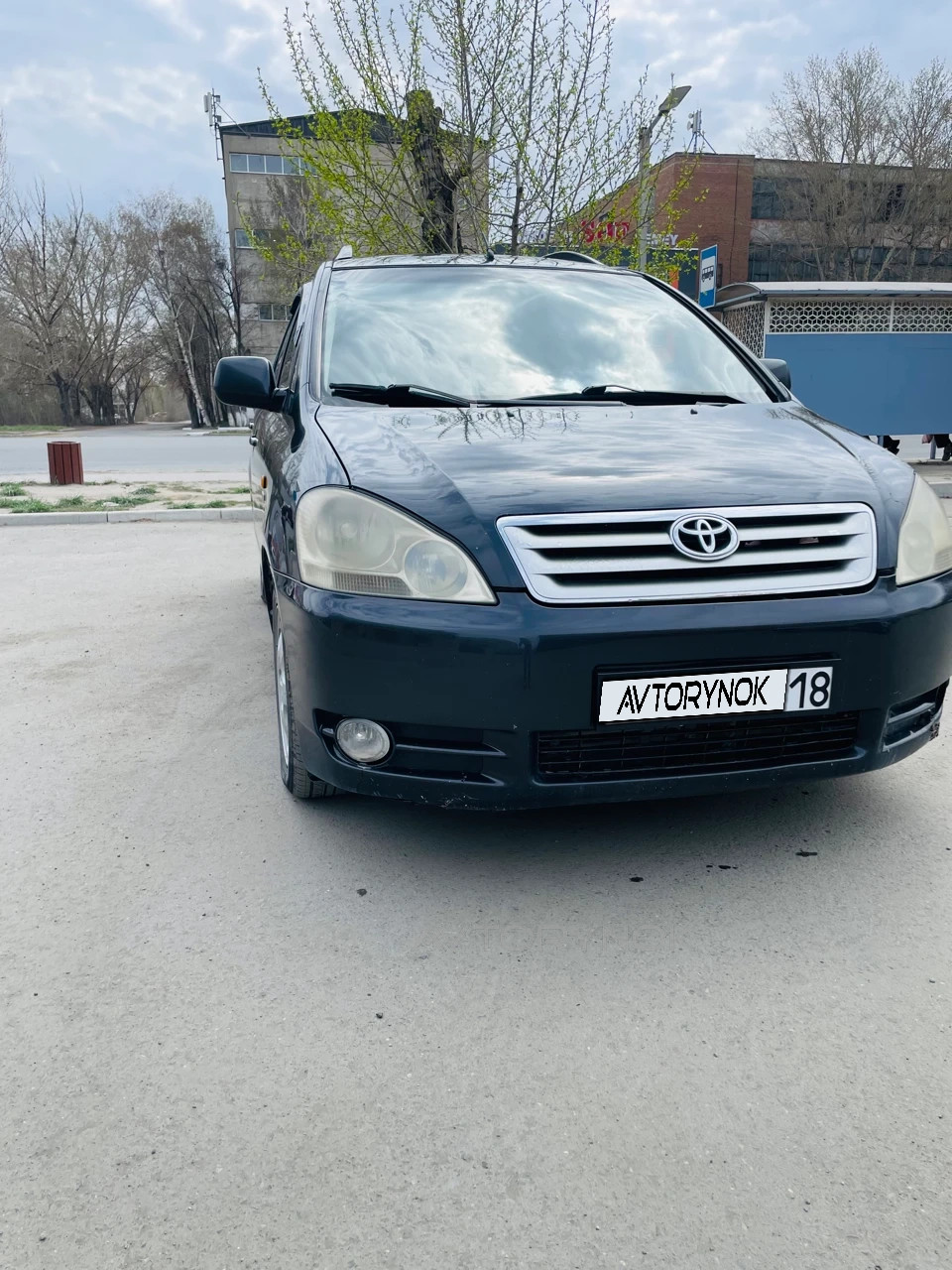 Toyota Avensis Verso, 2001