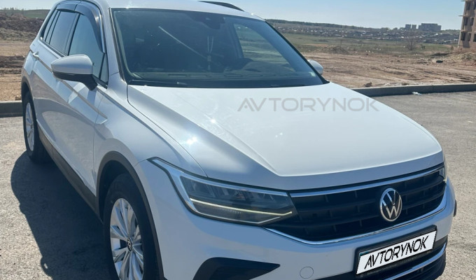 Volkswagen Tiguan 2021 года