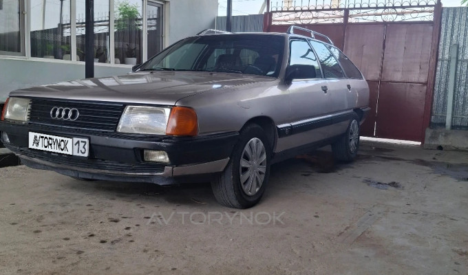 Audi 100 1988 года
