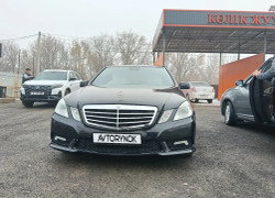 Mercedes-Benz E-Класс 2011 года