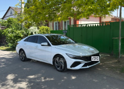 Hyundai Elantra 2024 года