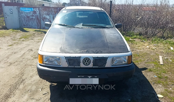 Volkswagen Passat 1990 года