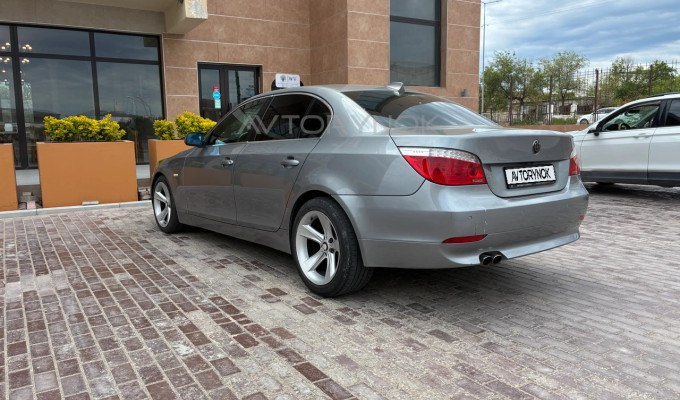 BMW 5 серия 2005 года