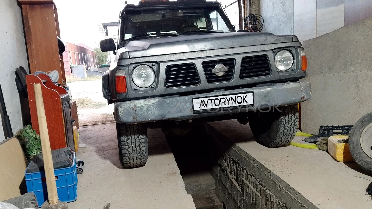 Nissan Patrol, 1991