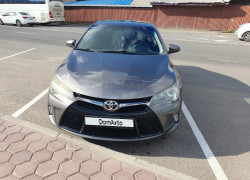 Toyota Camry 2016 года