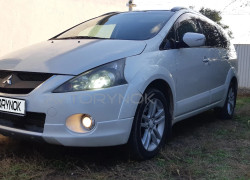 Mitsubishi Grandis 2007 года