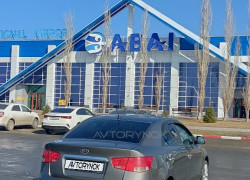 Kia Cerato 2012 года