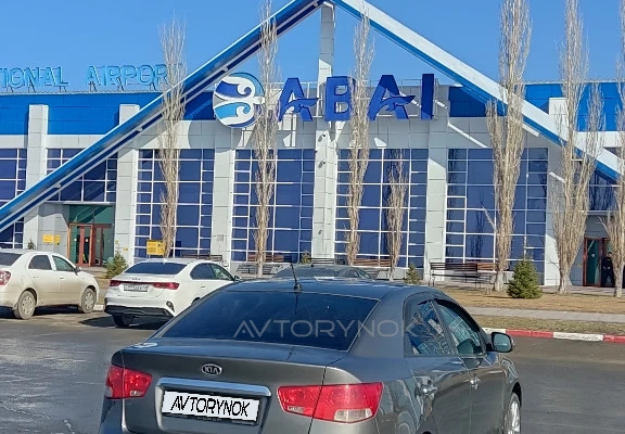 Kia Cerato 2012 года