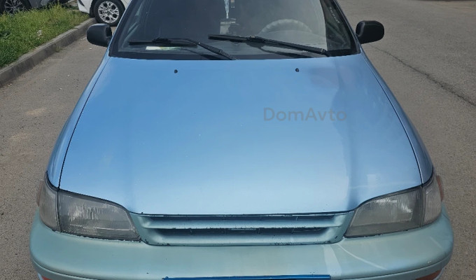 Toyota Carina E 1993 года