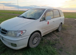 Nissan Presage 1999 года