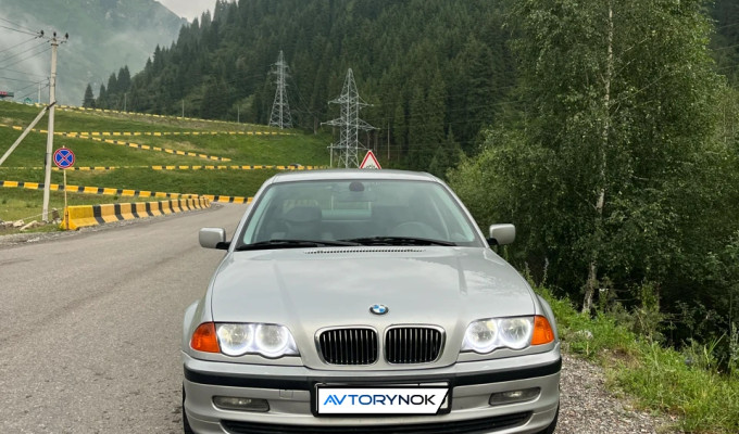BMW 3 серия 1998 года