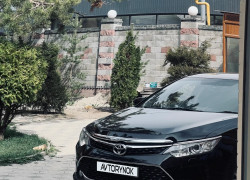 Toyota Camry 2015 года