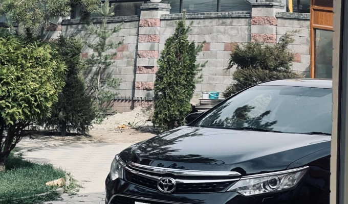 Toyota Camry 2015 года