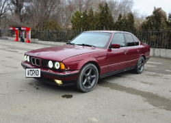 BMW 5 серия 1993 года