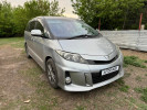 Toyota Estima 2008 года
