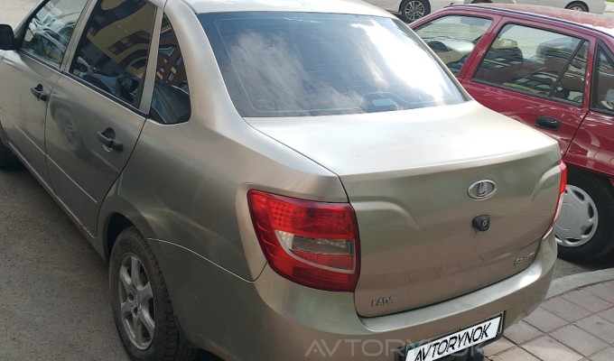 ВАЗ (Lada) Granta 2012 года