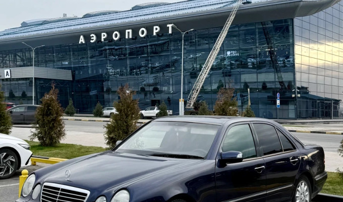 Mercedes-Benz E-Класс 1999 года