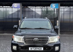 Toyota Land Cruiser 2013 года