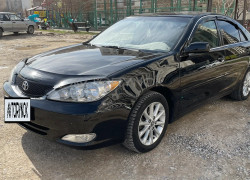 Toyota Camry 2005 года