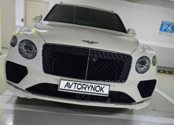 Bentley Bentayga 2024 года