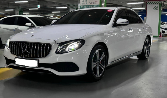 Mercedes-Benz E-Класс 2018 года