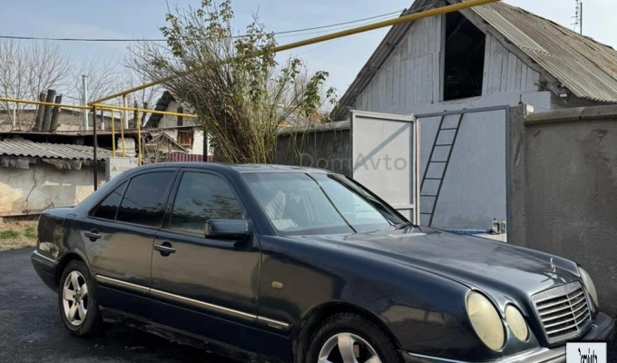 Mercedes-Benz E-Класс 1996 года