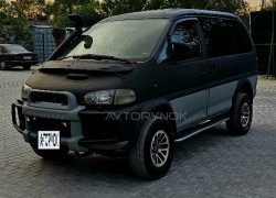 Mitsubishi Delica 1994 года