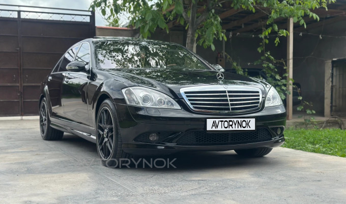 Mercedes-Benz S-Класс 2007 года