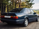 Mercedes-Benz E-Класс 1988 года