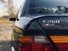 Mercedes-Benz E-Класс 1988 года