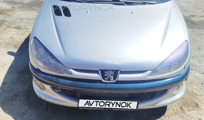 Peugeot 206 2007 года
