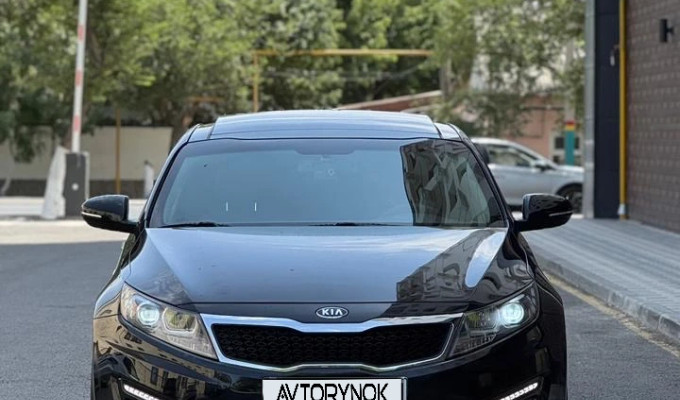 Kia K5 2011 года
