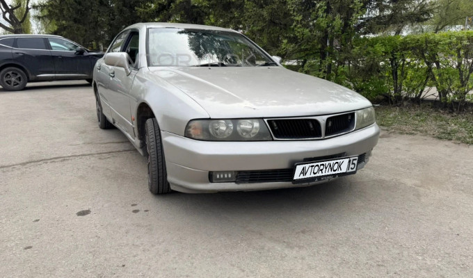 Mitsubishi Diamante 1996 года