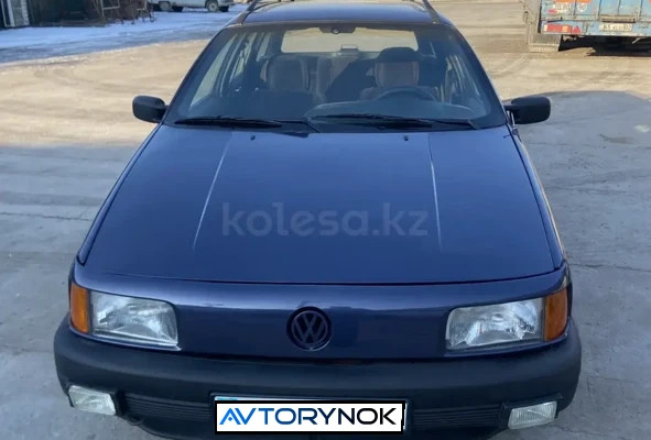 Volkswagen Passat 1993 года